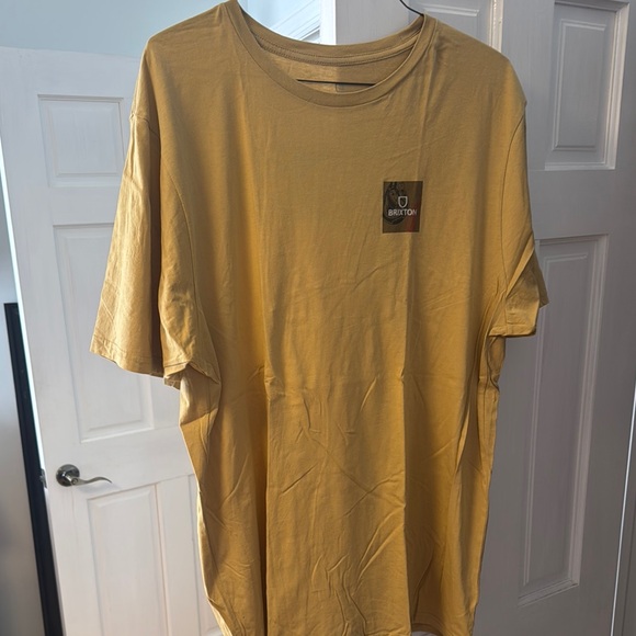 Brixton Men's Yellow T-Shirt - Picture 1 of 1